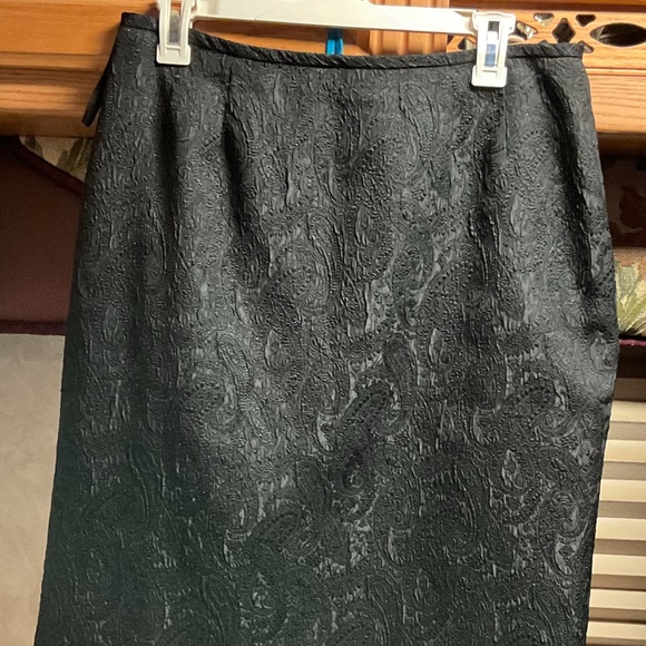 Patterned KASPER Skirt suit Size 10 - Picture 4 of 4